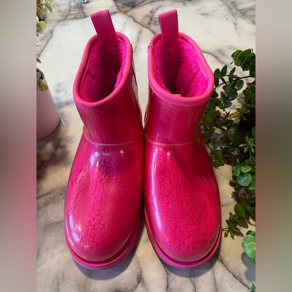 UGG Classic Clear Pink Mini Boot - Picture 7 of 7